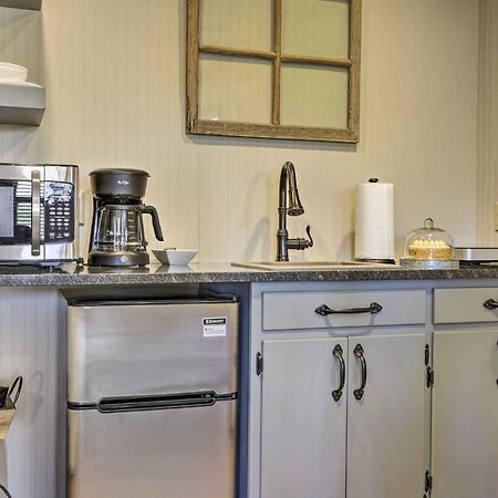 Cozy Fredericksburg Studio Near Wineries! Екстер'єр фото