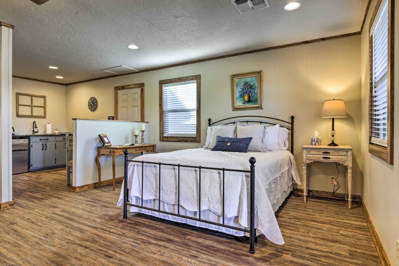 Cozy Fredericksburg Studio Near Wineries! Екстер'єр фото
