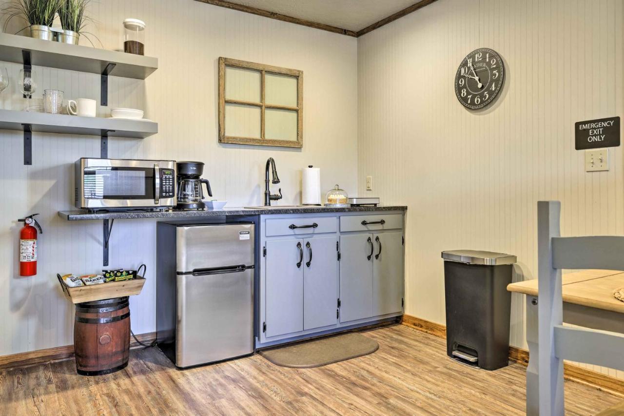 Cozy Fredericksburg Studio Near Wineries! Екстер'єр фото